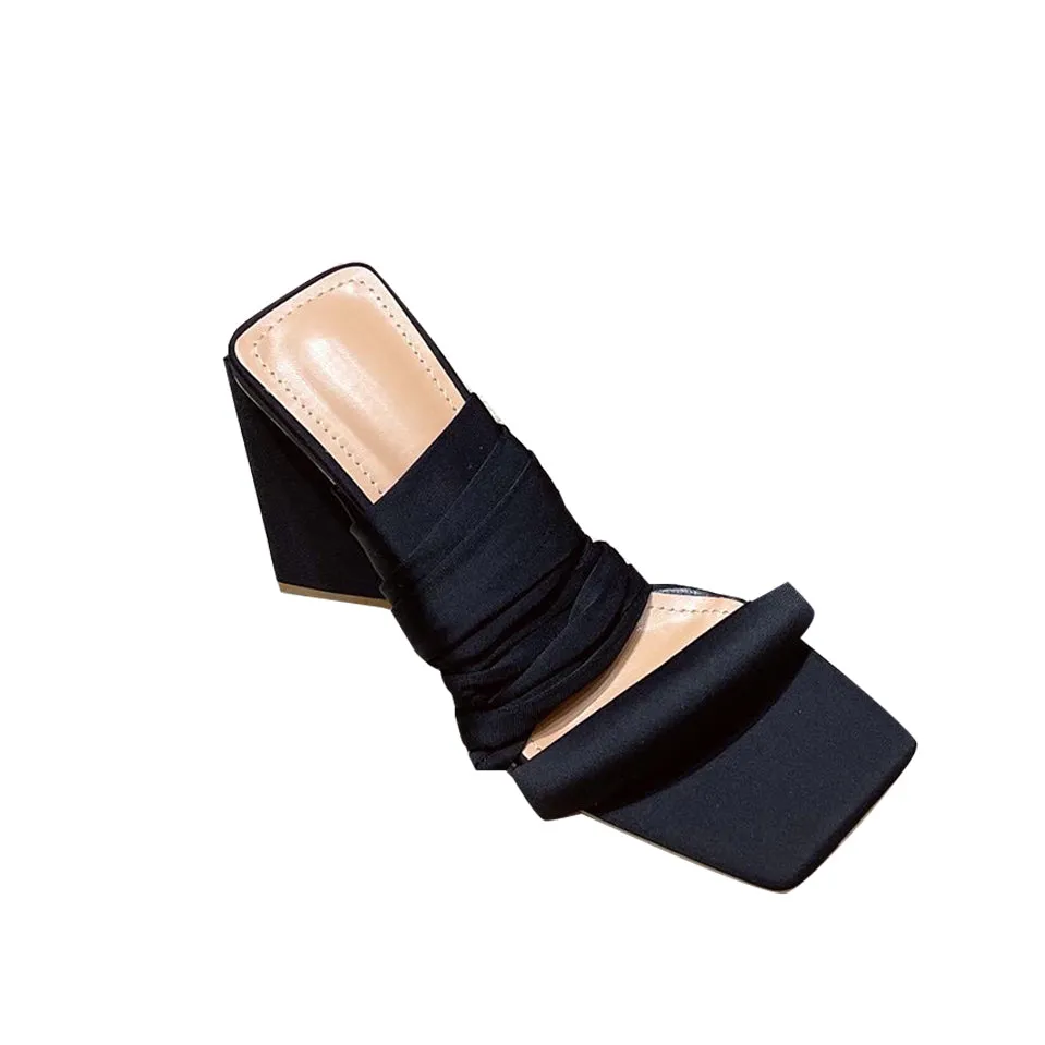 KORMA Lace Up Block Heel Sandals