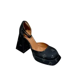 RETKE Flower Block Heel Sandals