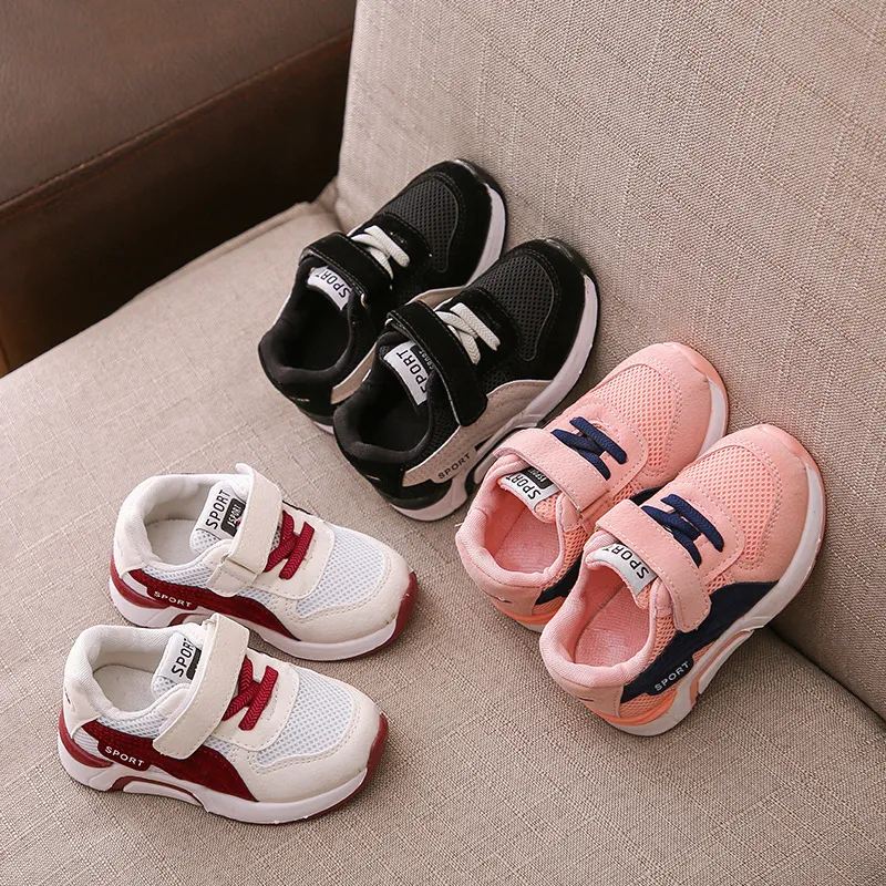 Sporty Design Sneakers