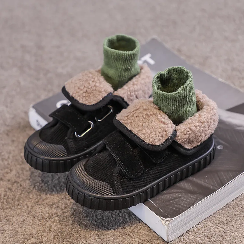 Warm Corduroy Sneakers